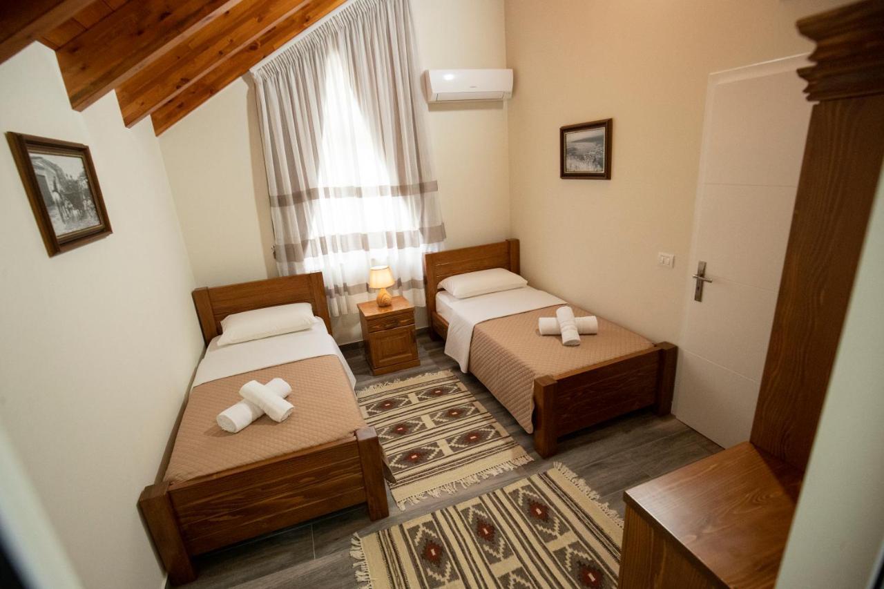 Xhuli Guesthouse Shkodra Exterior foto